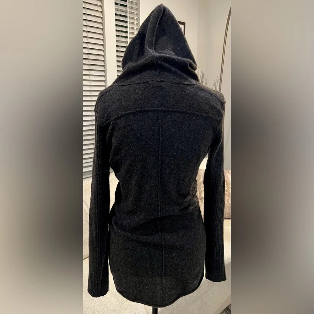 Aqua 100% Cashmere Grey Ribbed Hooded Sweater Medium - Picture 4 of 14